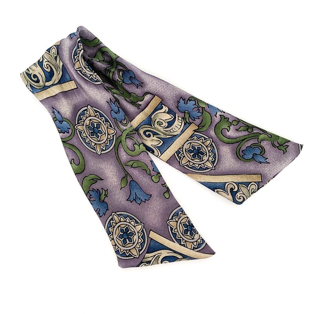 BELIEVE BEAUTY LUXURY SILK SCRUNCHIE - Happily MeCo