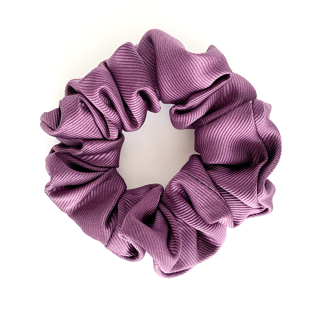 PLUM PERFECTION LUXURY SILK SCRUNCHIE - Happily MeCo