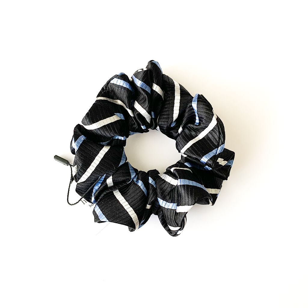 BLUE BENNETT LUXURY SILK SCRUNCHIE
