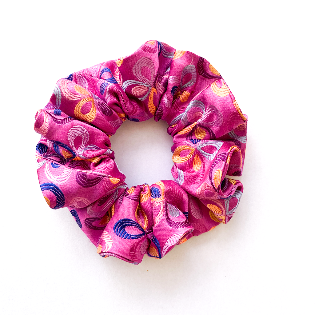 CARNIVAL CRUISIN LUXURY SILK SCRUNCHIE