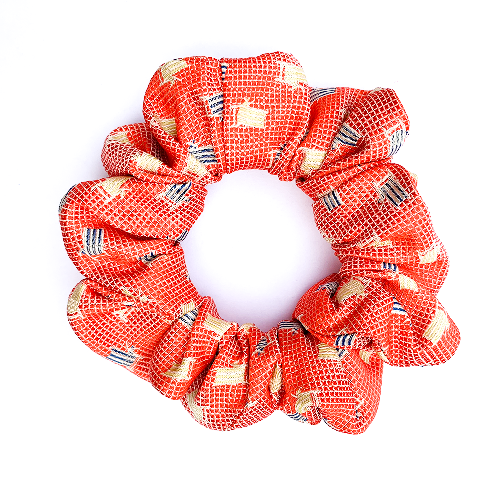 SOCAL BY THE BEACH LUXURY SILK SCRUNCHIE - Happily MeCo