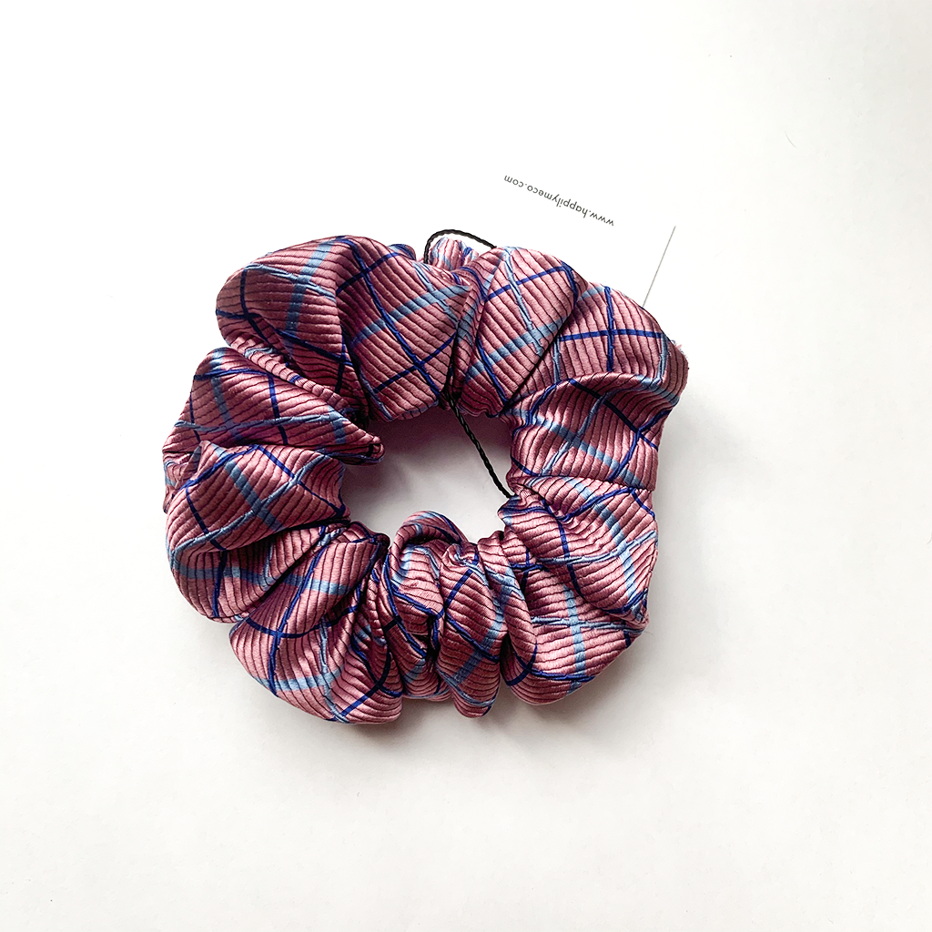 DECADE DANCER LUXURY SILK SCRUNCHIE