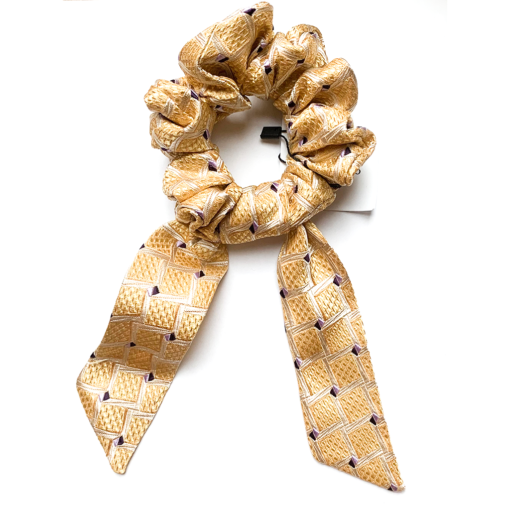 DOLCI DELIZIE LUXURY SILK SCRUNCHIE