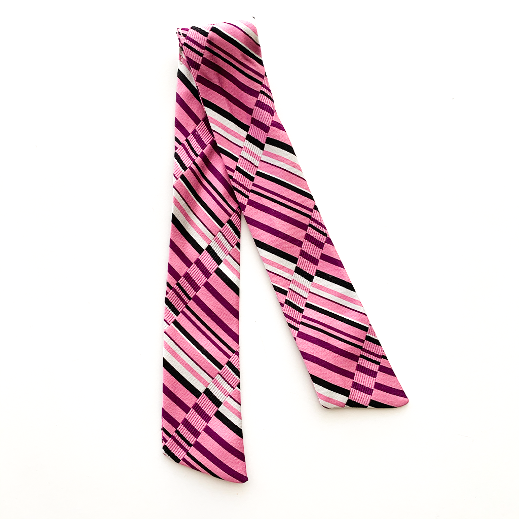 GAME OF DECKS LUXURY SILK SCRUNCHIE