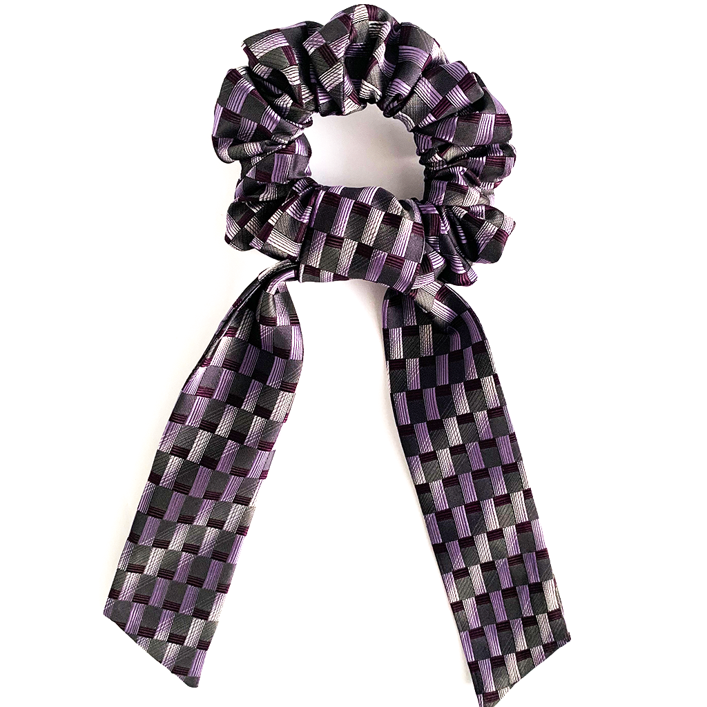 LOUD LODUS LUXURY SILK SCRUNCHIE