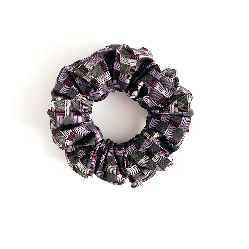 LOUD LODUS LUXURY SILK SCRUNCHIE