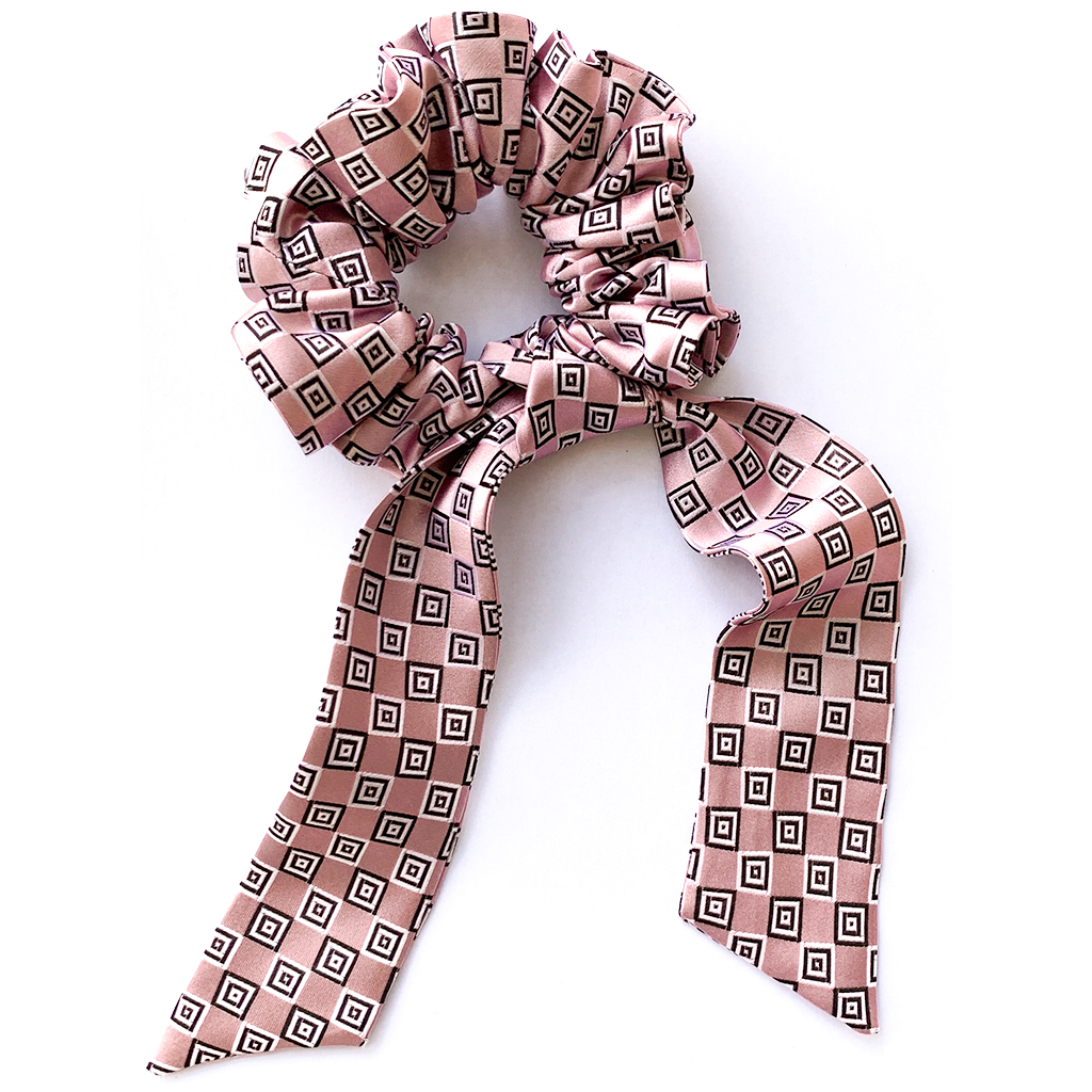 PANTHER PYRAMIDS LUXURY SILK SCRUNCHIE