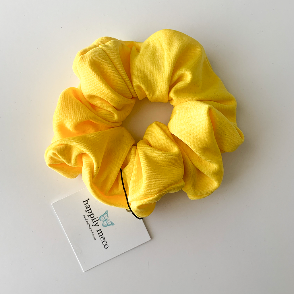 sunny's saturday luxury scrunchie || PLUSHIES