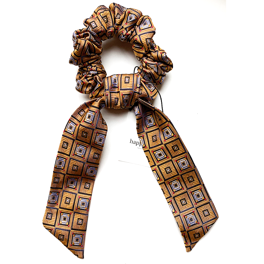 VINO DORATO LUXURY SILK SCRUNCHIE
